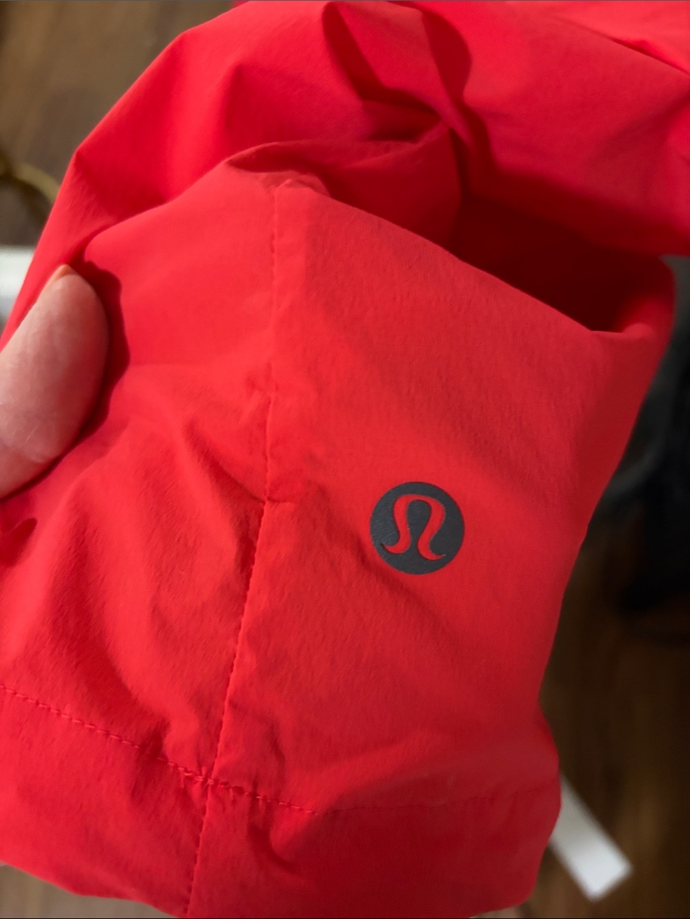 Lightweight Multi pocket running Anorak jacket. Lululemon - Picture 7 of 7